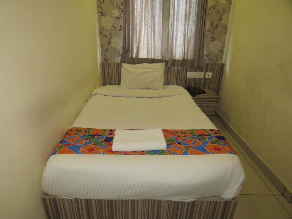 Hotel Reegate Inn Near South Railway Station Kochi Εξωτερικό φωτογραφία