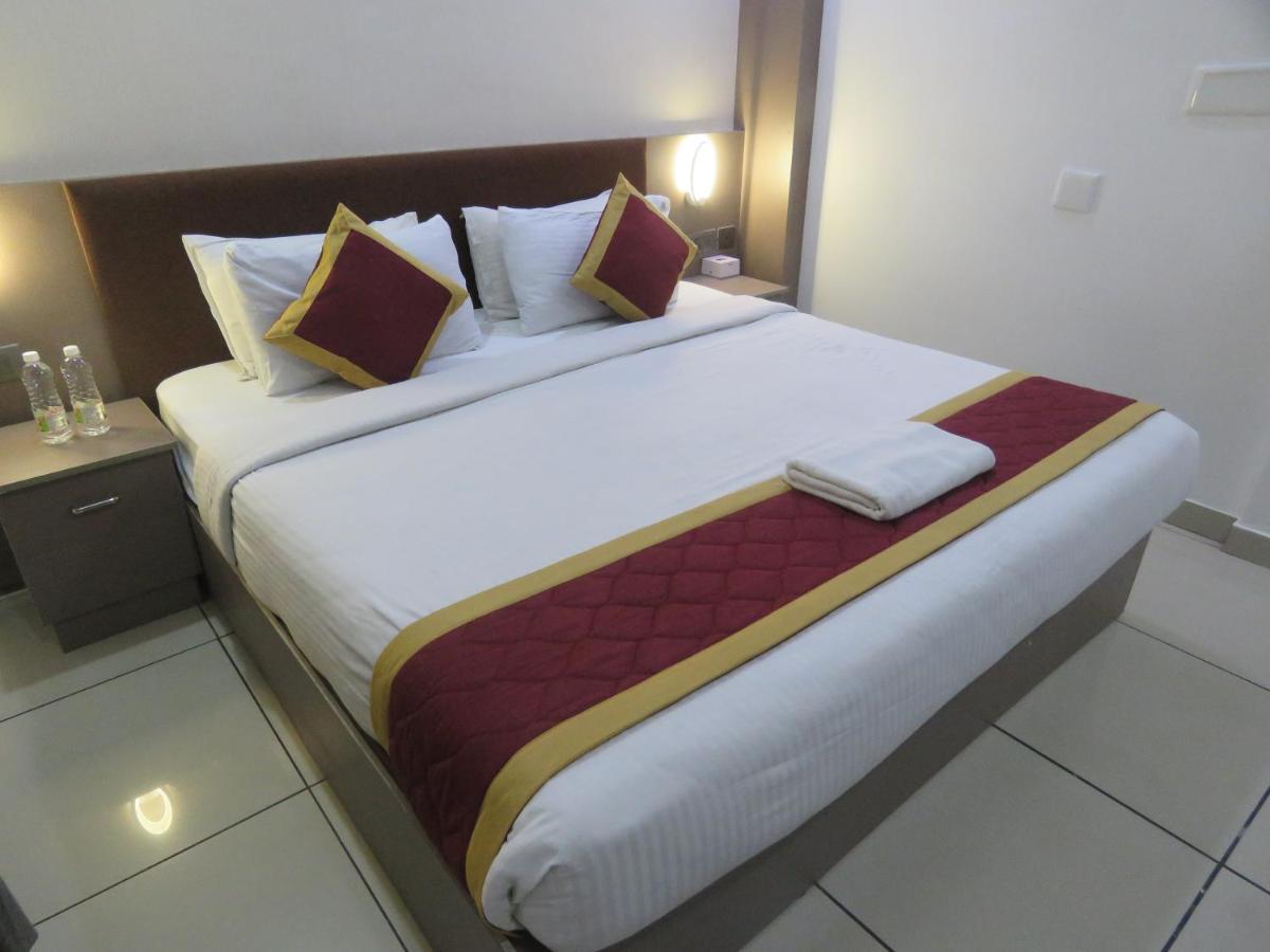 Hotel Reegate Inn Near South Railway Station Kochi Εξωτερικό φωτογραφία